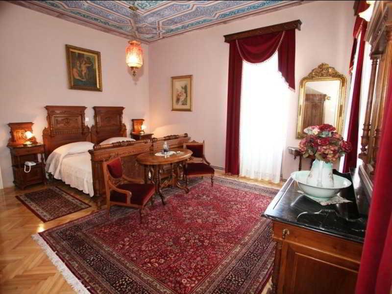 טרוגיר Villa Moretti מראה חיצוני תמונה
